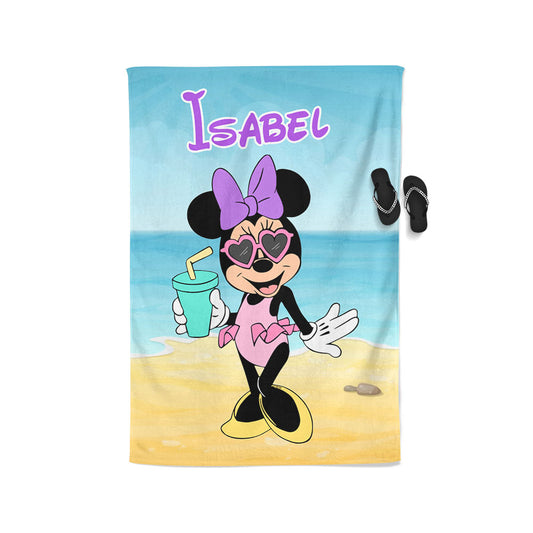 Telo mare in microfibra personalizzato con nome Minnie in spiaggia